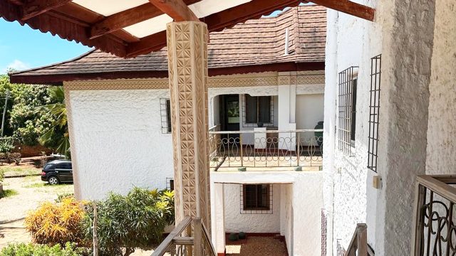 beach-house-malindi-5